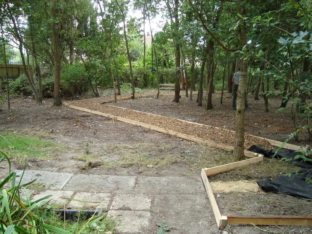 Woodchip and Logs to Educational Establishments image